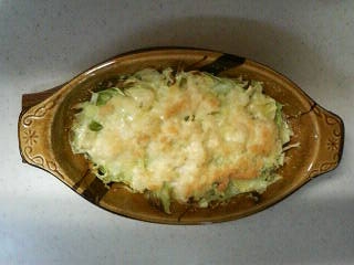 キャベツのチーズ焼きサラダ