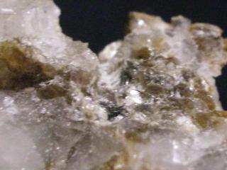 水晶と苦灰石