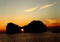 フォトコン・円月島に沈む夕日