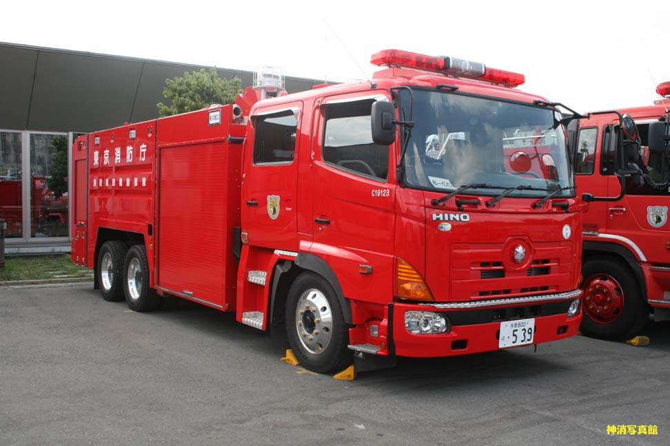 名古屋市消防局・東京消防庁・八方面ハイパー 755