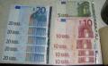 ユーロ紙幣の写真