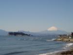 江ノ島と富士山。